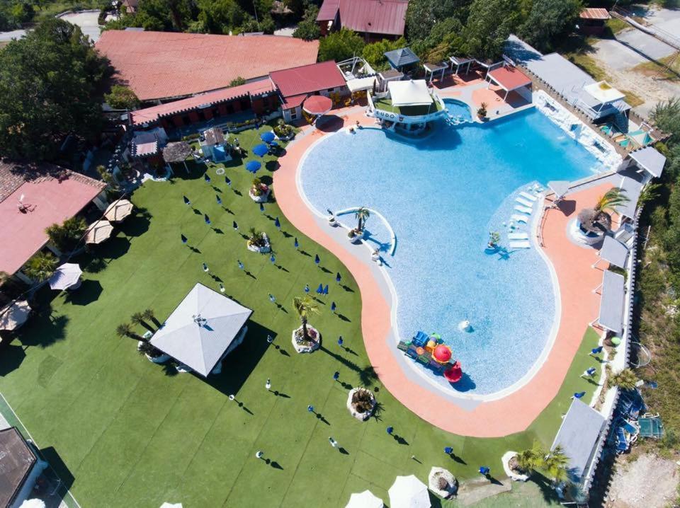 Relais Il Feudo Bed and Breakfast Beltiglio Buitenkant foto