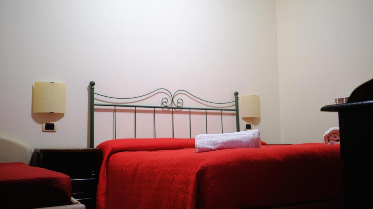 Relais Il Feudo Bed and Breakfast Beltiglio Buitenkant foto